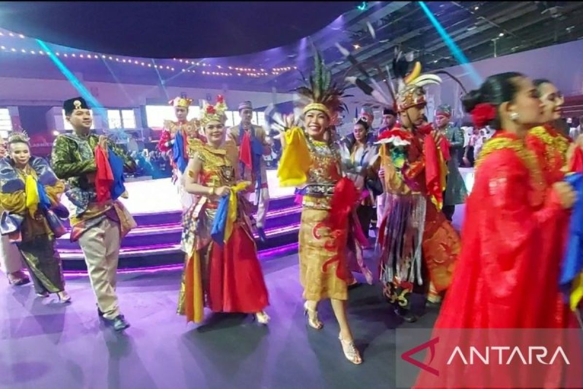 ASEAN Festival Parade seeks to promote regional culture: official