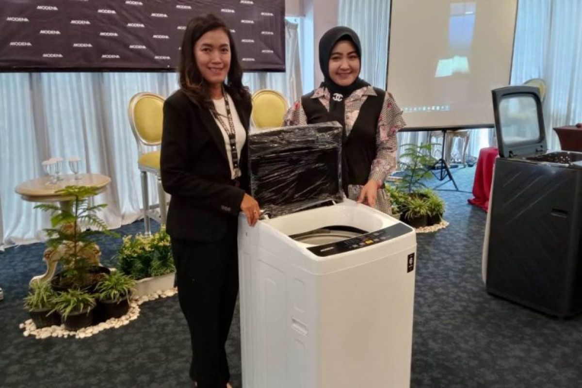 MODENA hadirkan seri mesin cuci top load di Yogyakarta