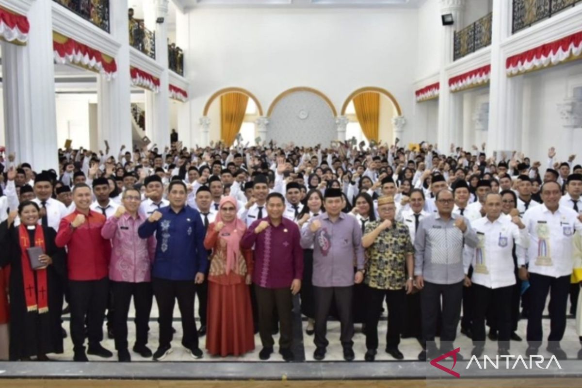 Gubernur lantik 880 PPPK fungsional guru di Gorontalo