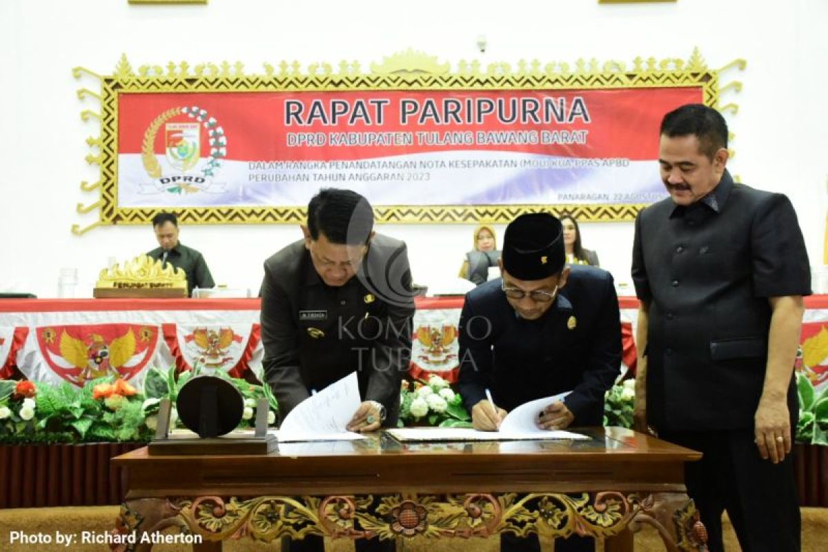 Pj Bupati dan Pimpinan DPRD Tubaba tandatangani kesepakatan perubahan KUA PPAS APBD 2023