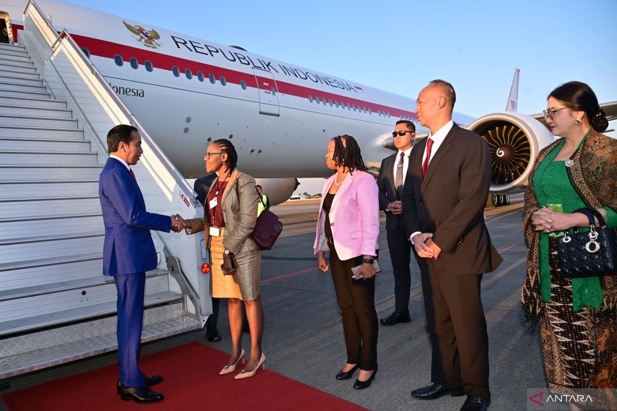 Presiden Jokowi  tiba di Johannesburg Afrika Selatan