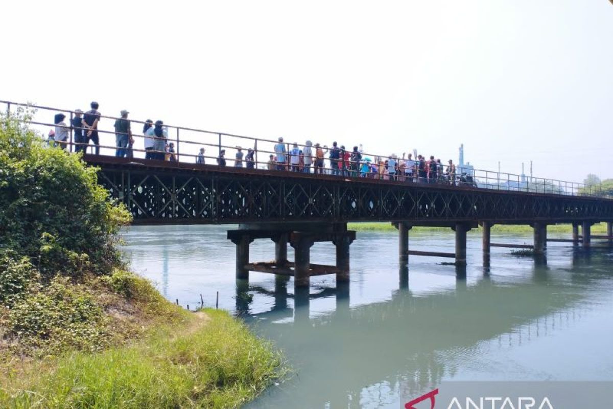 Warga Karawang minta proyek KCIC tidak bongkar jembatan Parungnala