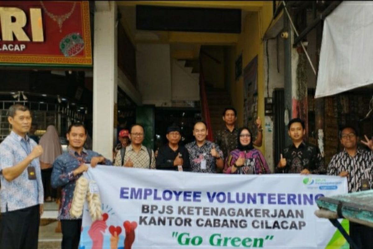"Employe Volunteering", BPJS Ketenagakerjaan Cilacap terjun ke Pasar Sidadadi