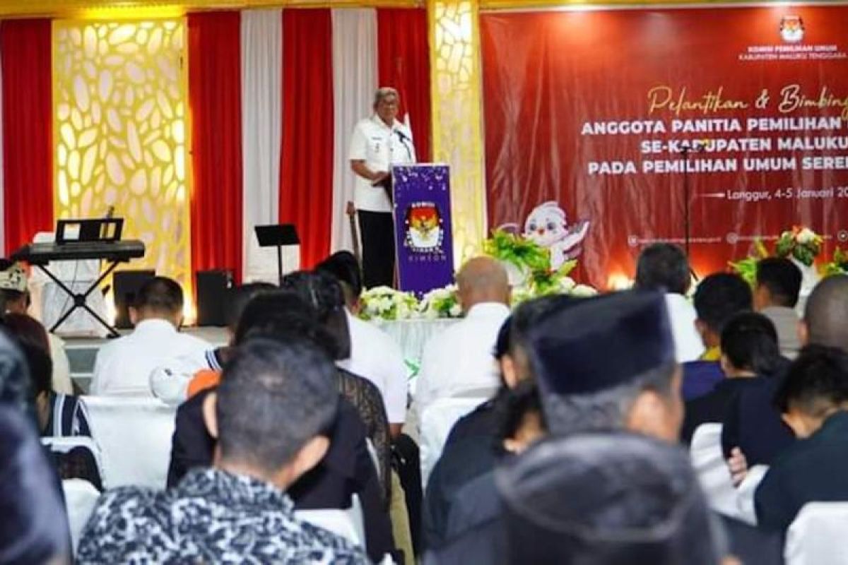 Bupati: Anggota PPK harus bekerja profesional jujur dan bermartabat.