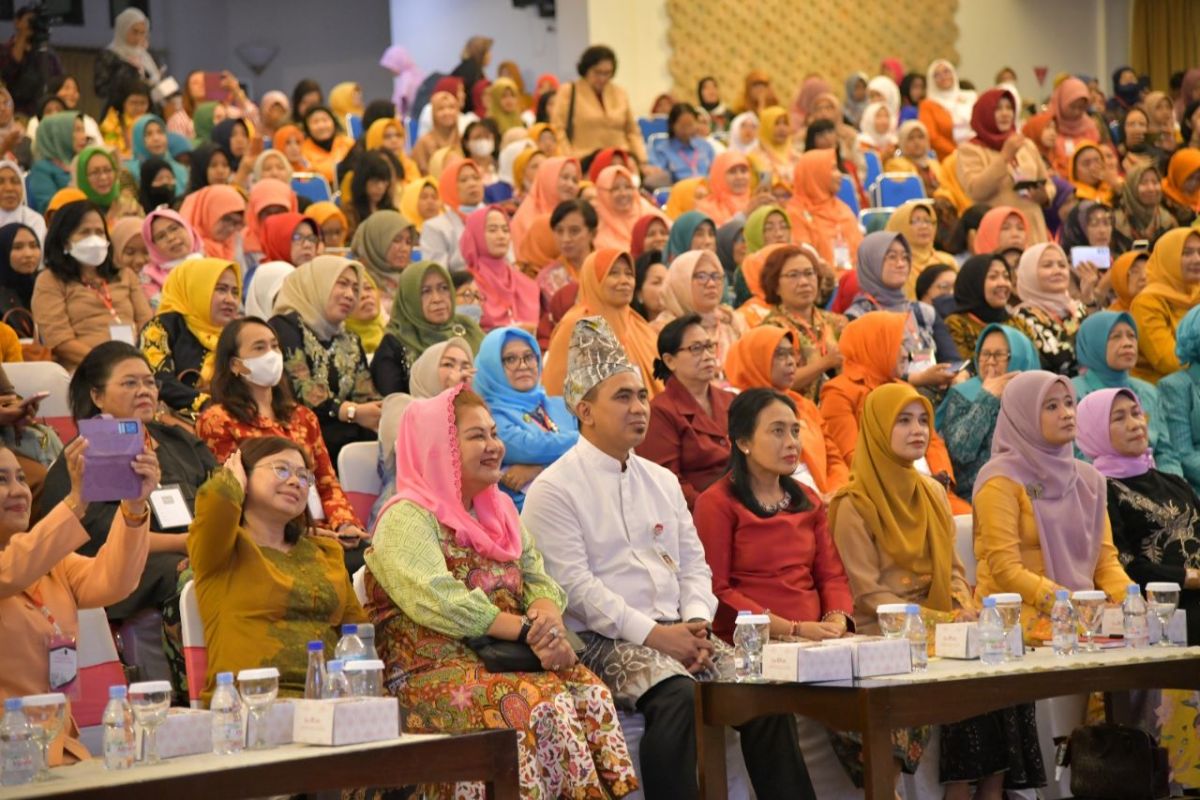 Wali Kota Semarang buka kesempatan  perempuan berperan di pemerintahan