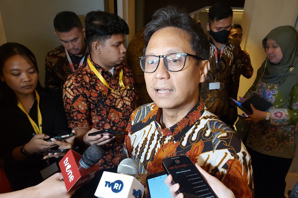 Menkes: Kebijakan WFH untuk menekan emisi karbon kendaraan