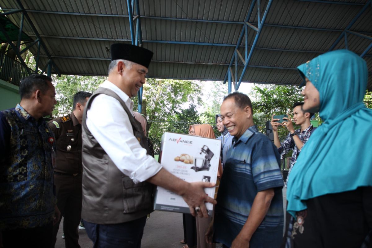 Pemkot Jambi beri bantuan UMKM percepat penurunan angka kemiskinan ekstrem