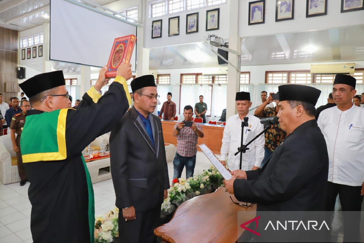 Pj Bupati Pidie lantik Samsul Azhar jadi Plt Sekda