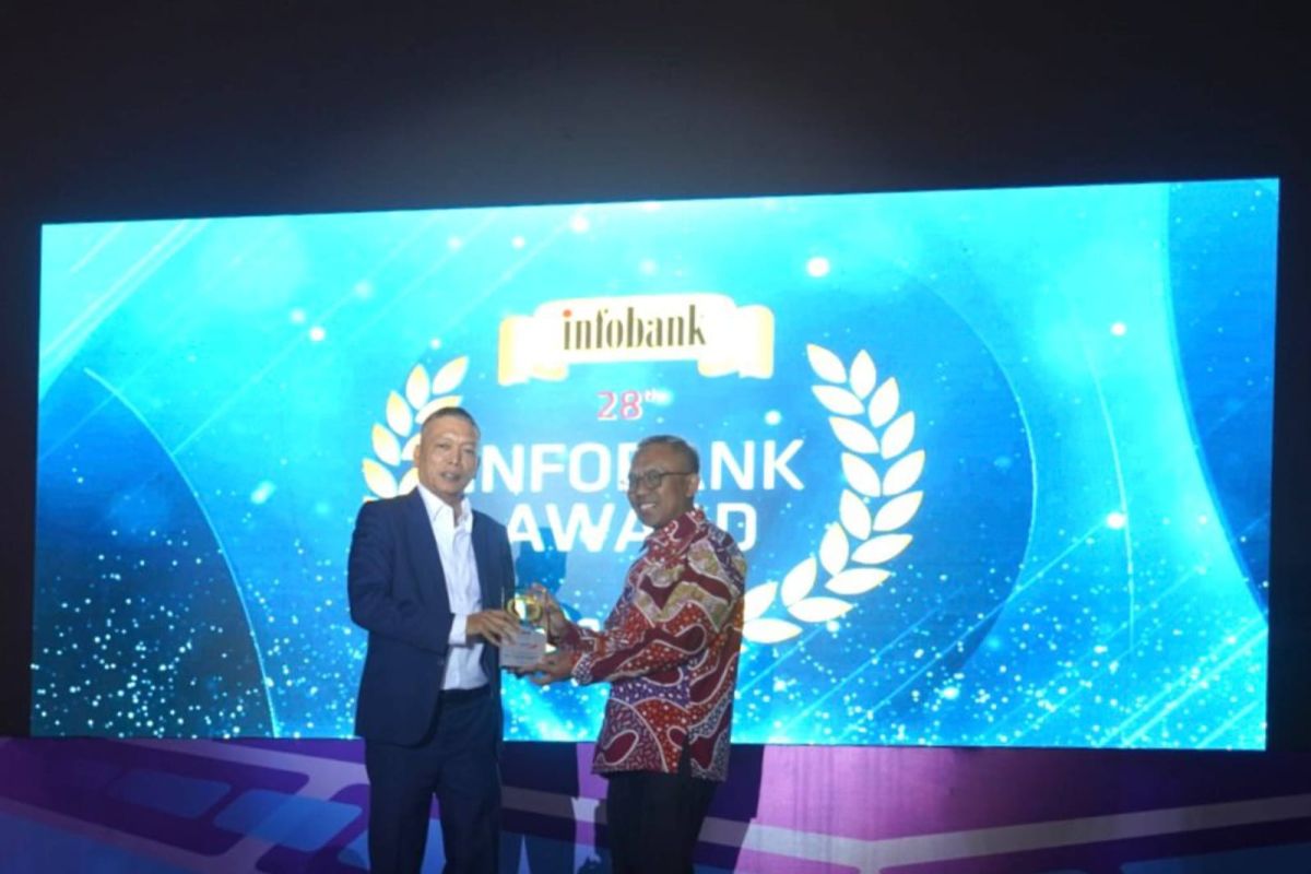 Bank Jatim sabet dua penghargaan karena kinerja positif perbankan