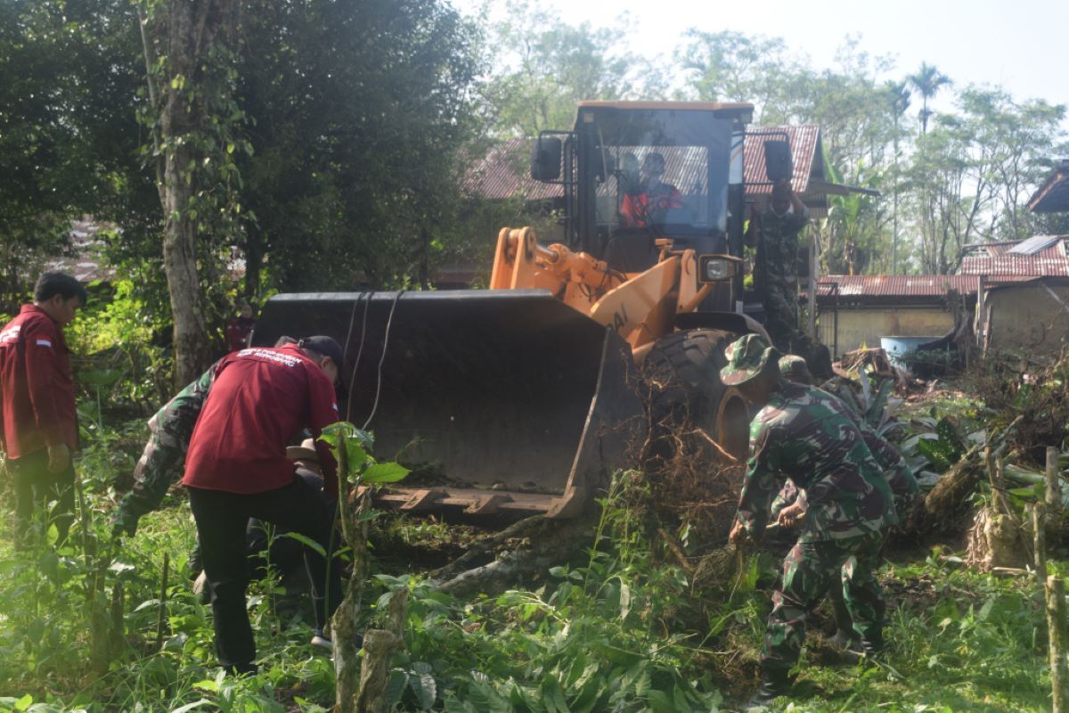 Kodim 0409 Rejang Lebong bantu peremajaan kopi di Kepahiang