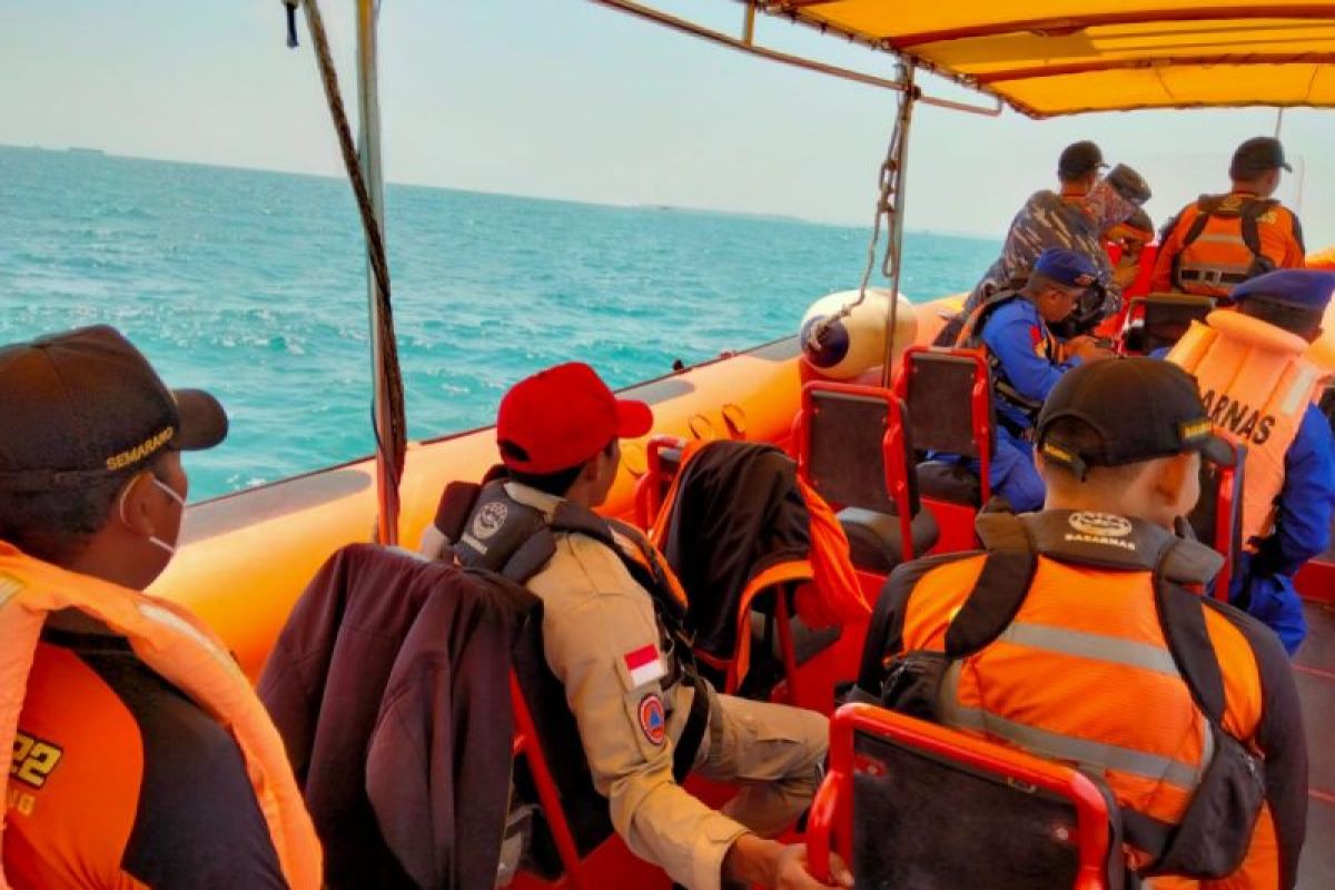 Tim SAR  cari dua nelayan hilang di perairan Jepara