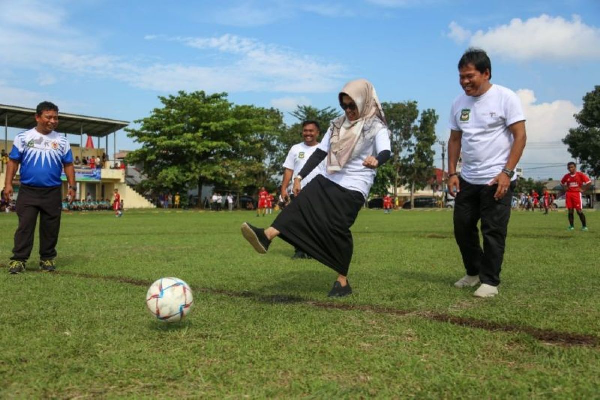 22 SMA ikuti turnamen sepakbola piala Wali Kota Pematang Siantar