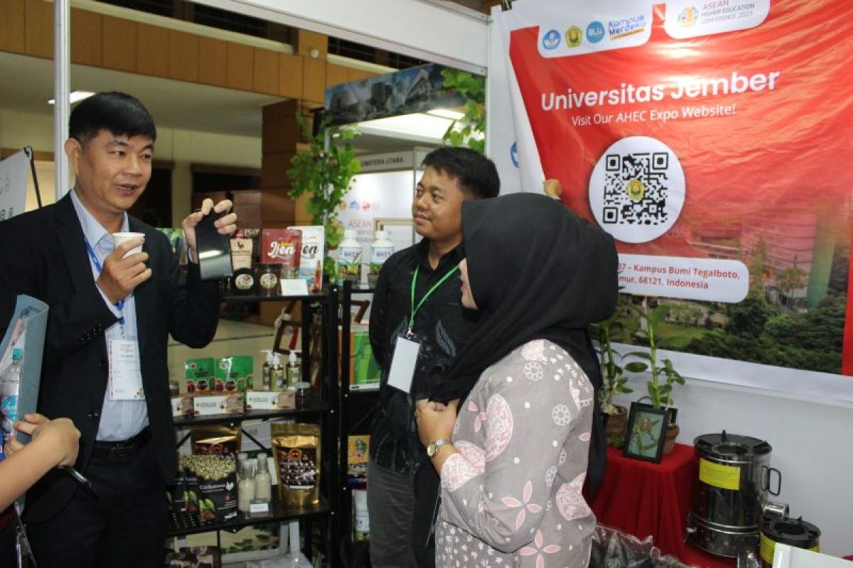 Delegasi perguruan tinggi negara ASEAN tertarik riset kopi Unej