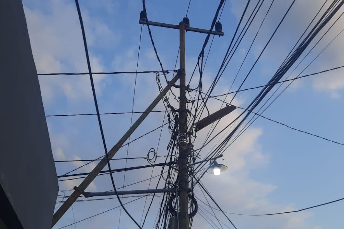 Siswa terjerat kabel, Pekanbaru ternyata belum miliki Perda Fiber Optik
