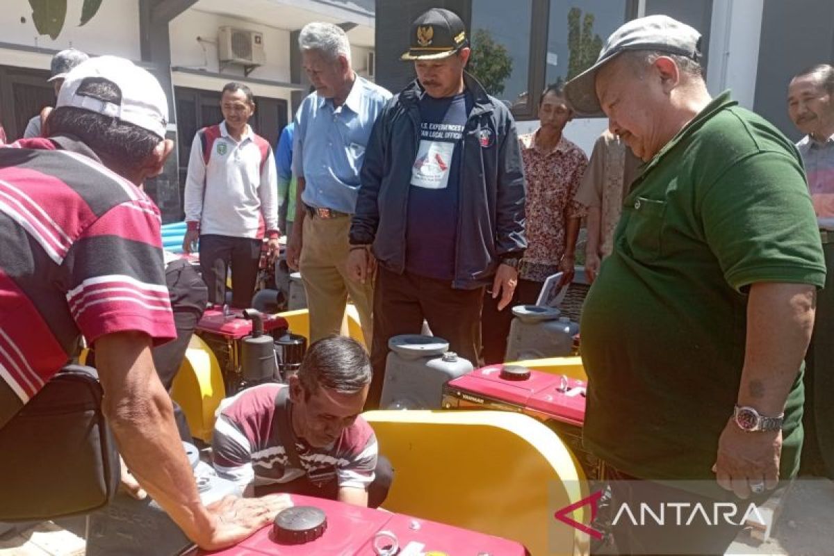 Kementan berikan bantuan alsintan untuk petani di Madiun