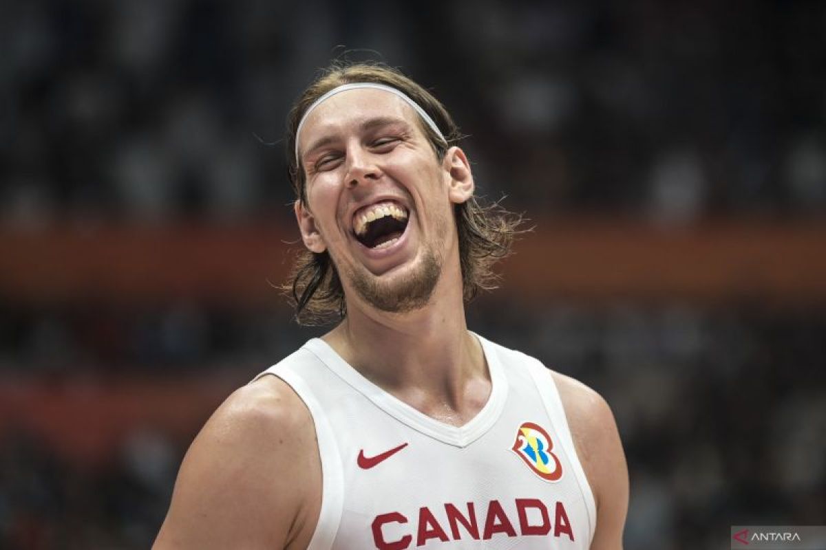 Pebasket Kelly Olynyk beri wejangan pebasket Indonesia