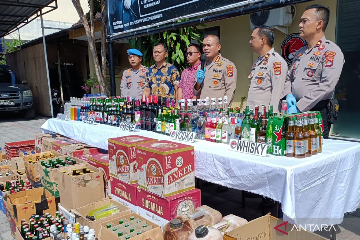 Polresta Mataram menyita 1.003 botol minuman beralkohol