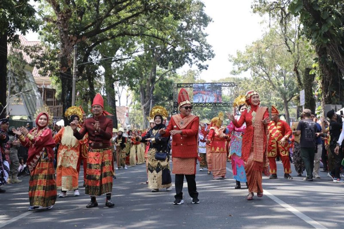 Pawai Budaya Nusantara Kota Malang putar roda perekonomian UMKM