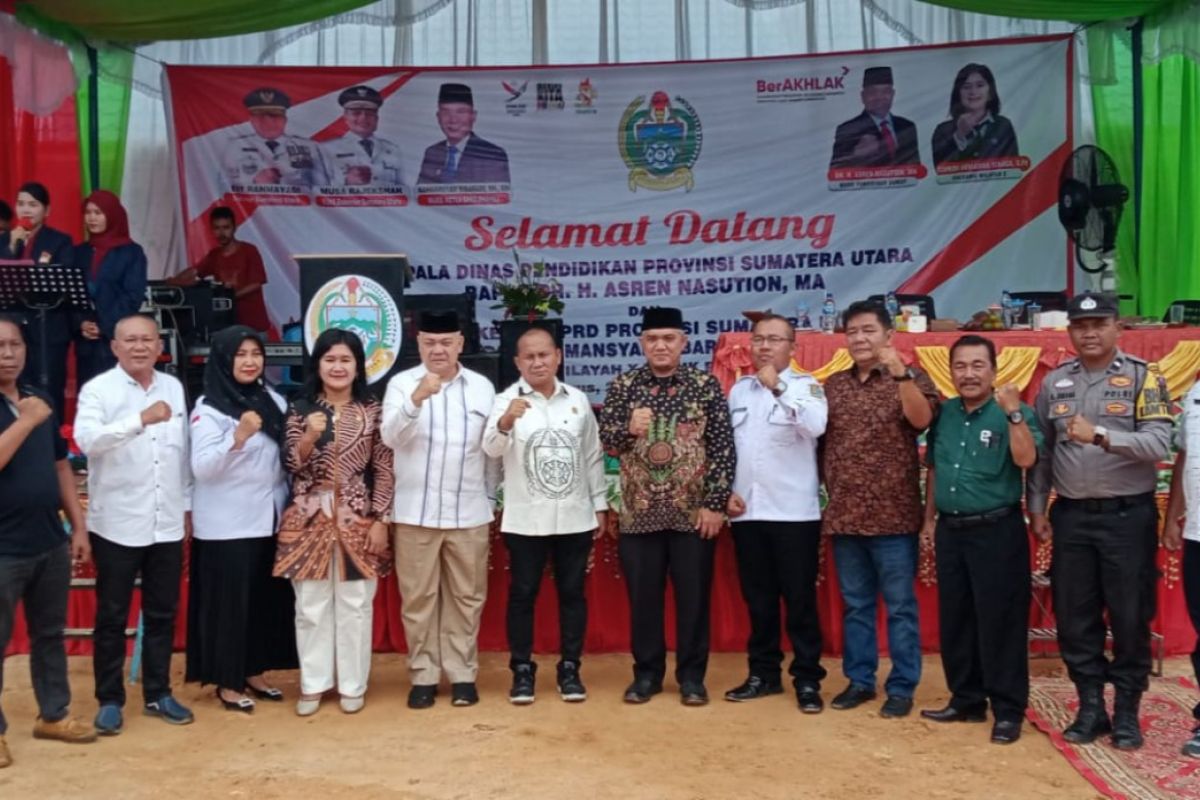 SMA tertua di Barus dapat perhatian dari Wakil Ketua DPRD Sumut