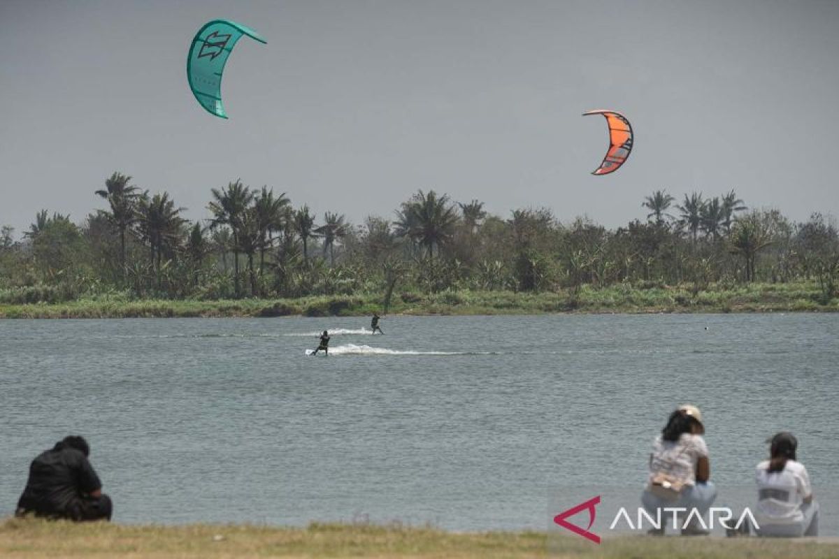 Bupati: Kitesurfing exhibition Laguna Depok angkat pariwisata Bantul