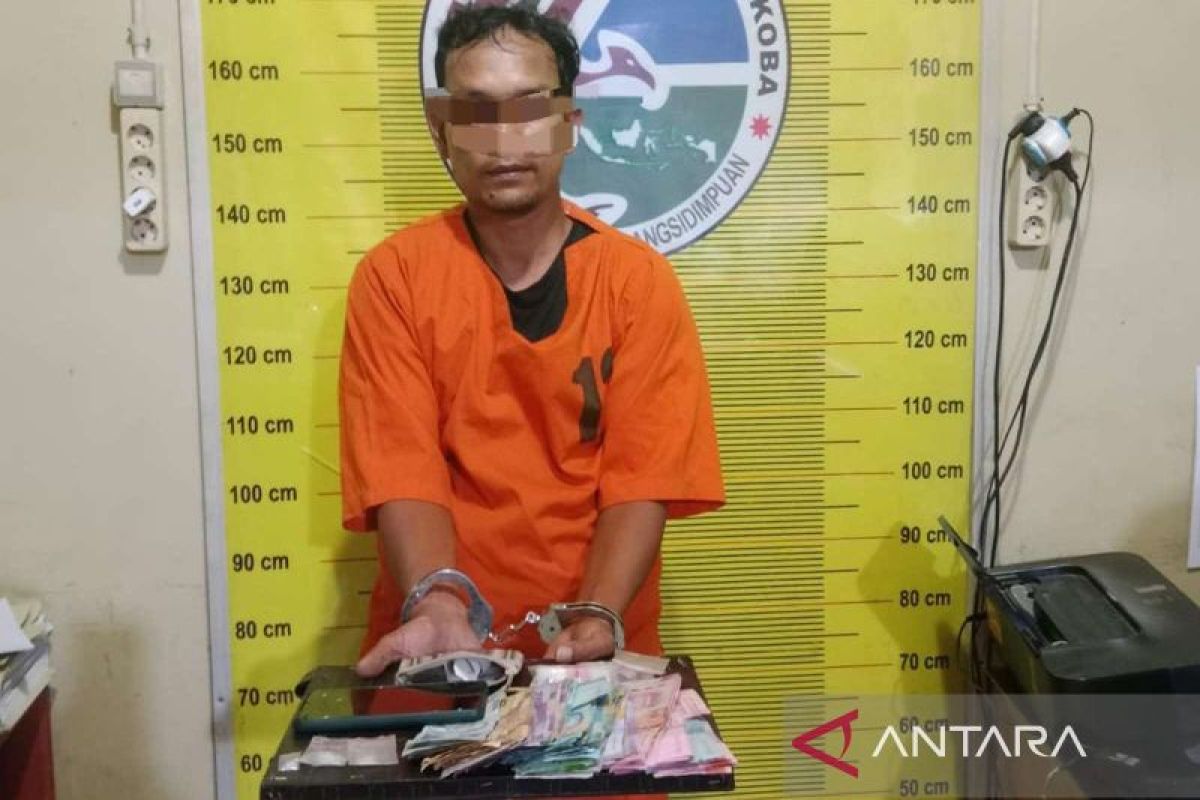 Polres Padangsidimpuan tangkap pengedar jual sabu kepada polisi