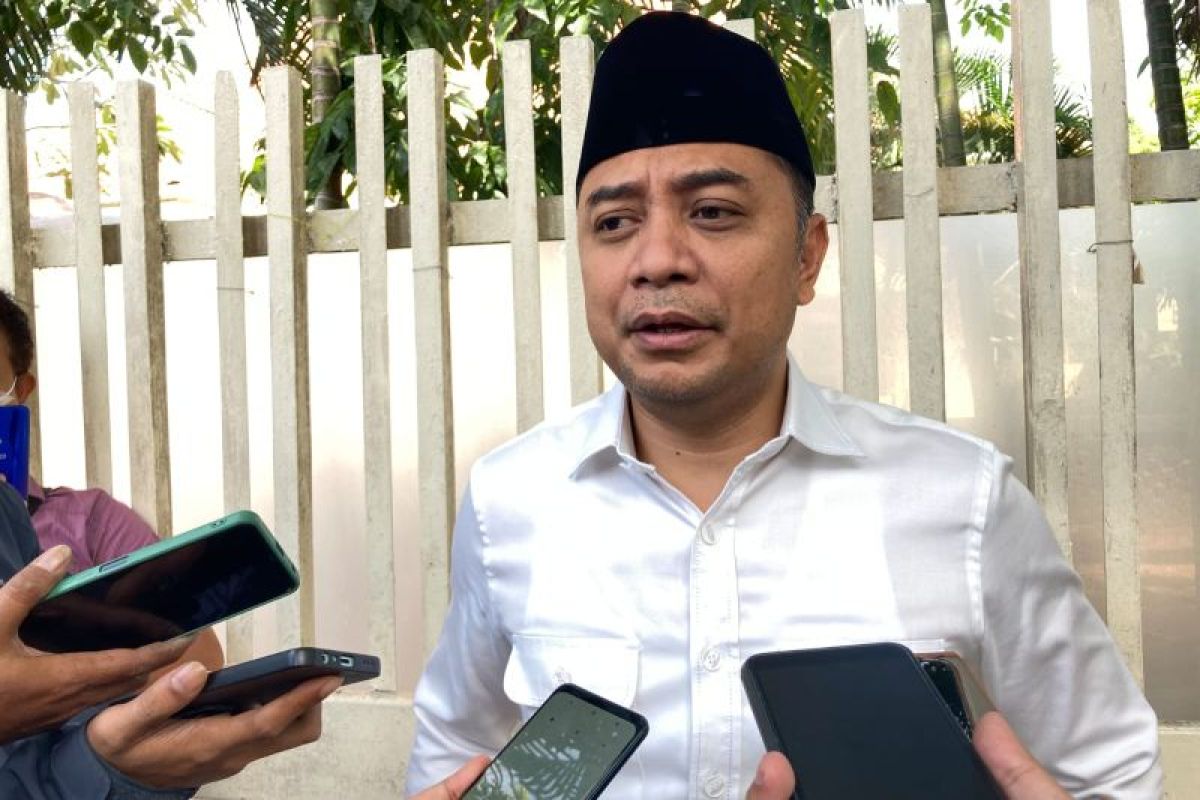 Wali Kota Eri tekankan tidak ada lagi banjir di perkampungan Surabaya