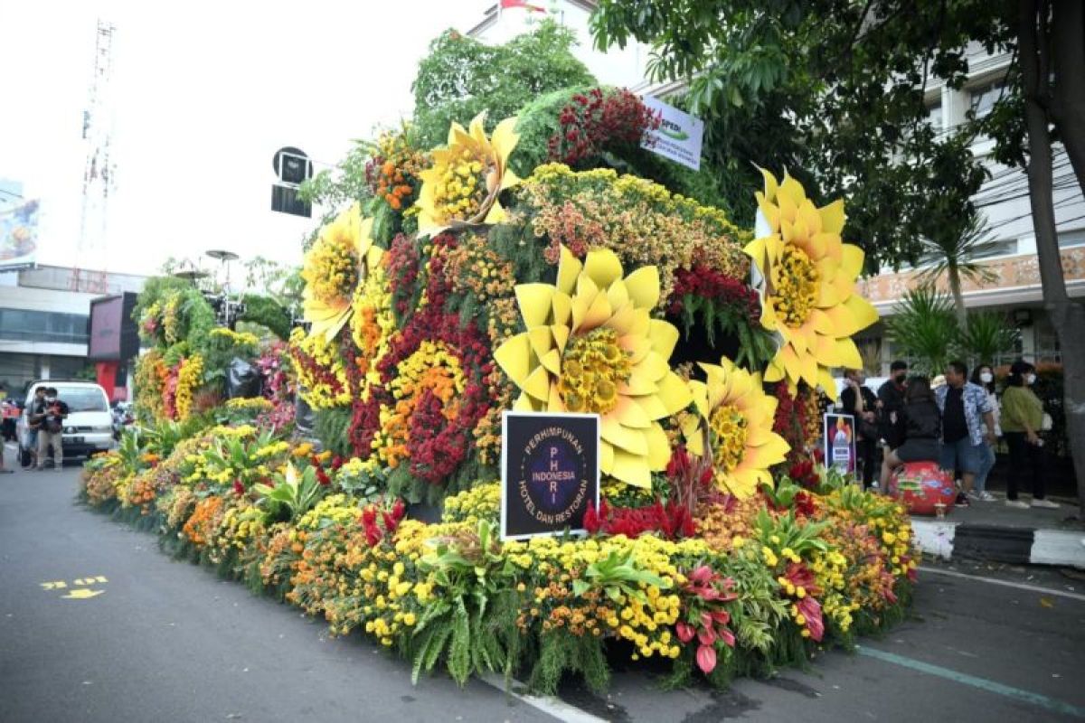 "Semarang Merdeka Flowers Festival" gaet wisatawan