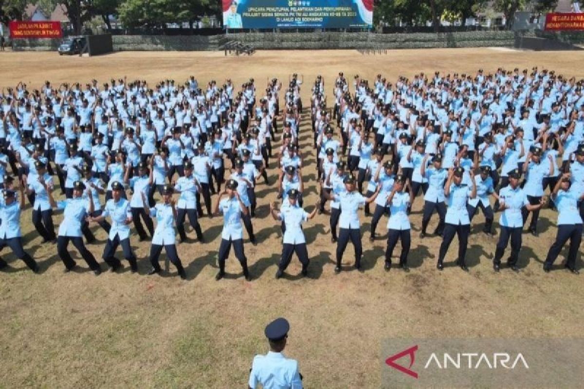500 prajurit Semata PK TNI AU resmi dilantik di Lanud Adi Soemarmo