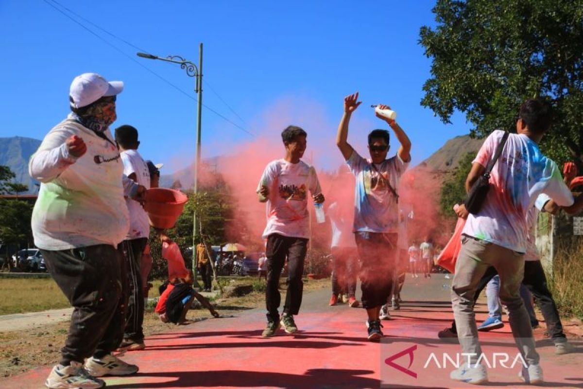 Sebanyak 1.300 peserta ikuti Rinjani Color Run 2023 di Sembalun Lombok Timur
