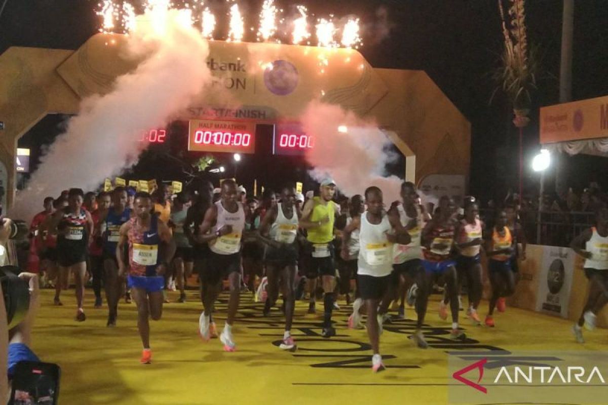 Pelari Kenya pecahkan rekor di Maybank Marathon 2023 Bali