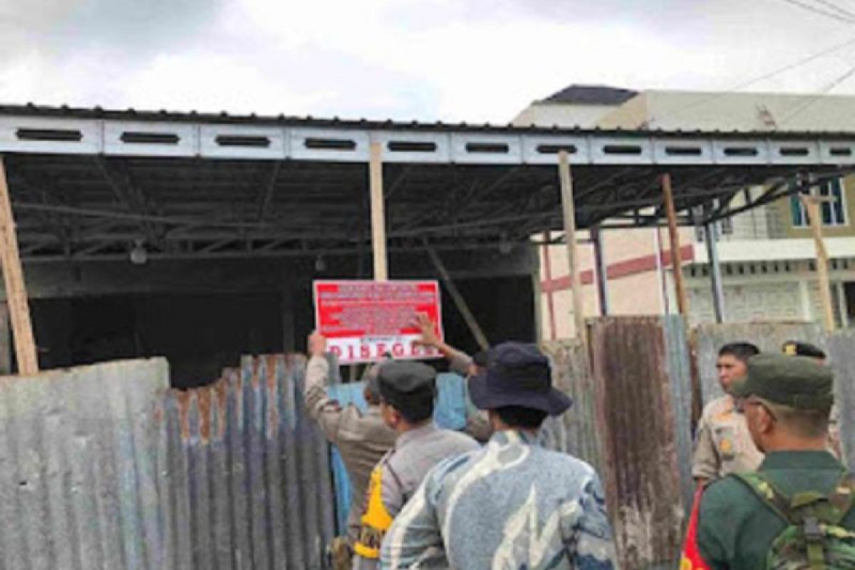 Lima bangunan disegel Dinas PUPR Kota Payakumbuh