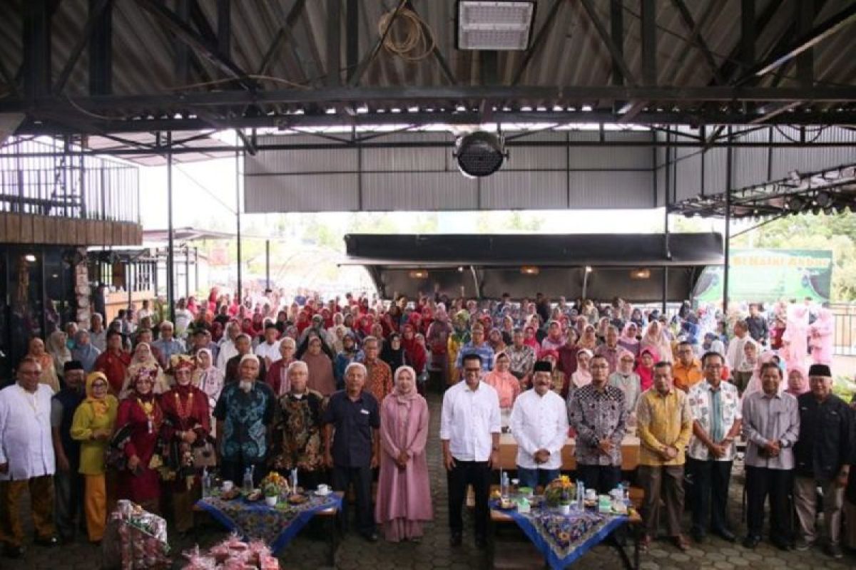 Pj Wako Payakumbuh hadiri halal bihalal alumni SMKN 1 Payakumbuh