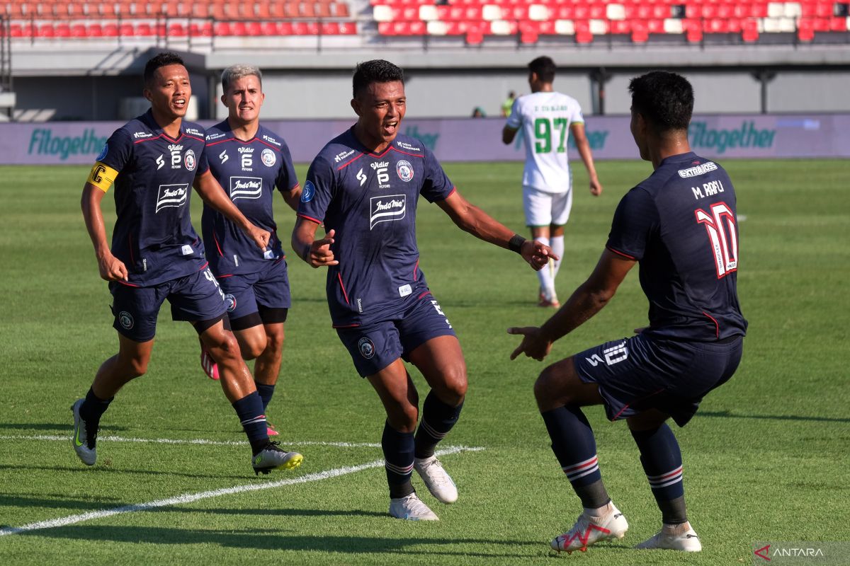 Liga 1 - Sabar, kunci Arema FC taklukkan Persikabo
