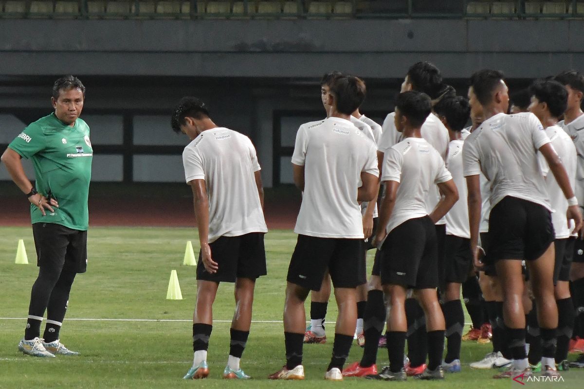 Bima Sakti optimistis timnas Indonesia U-17 mampu lolos ke 16 besar