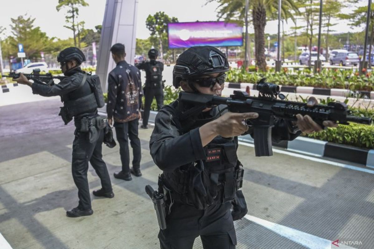 Kriminal kemarin, pengamanan KTT ASEAN hingga kecelakaan Lenteng Agung