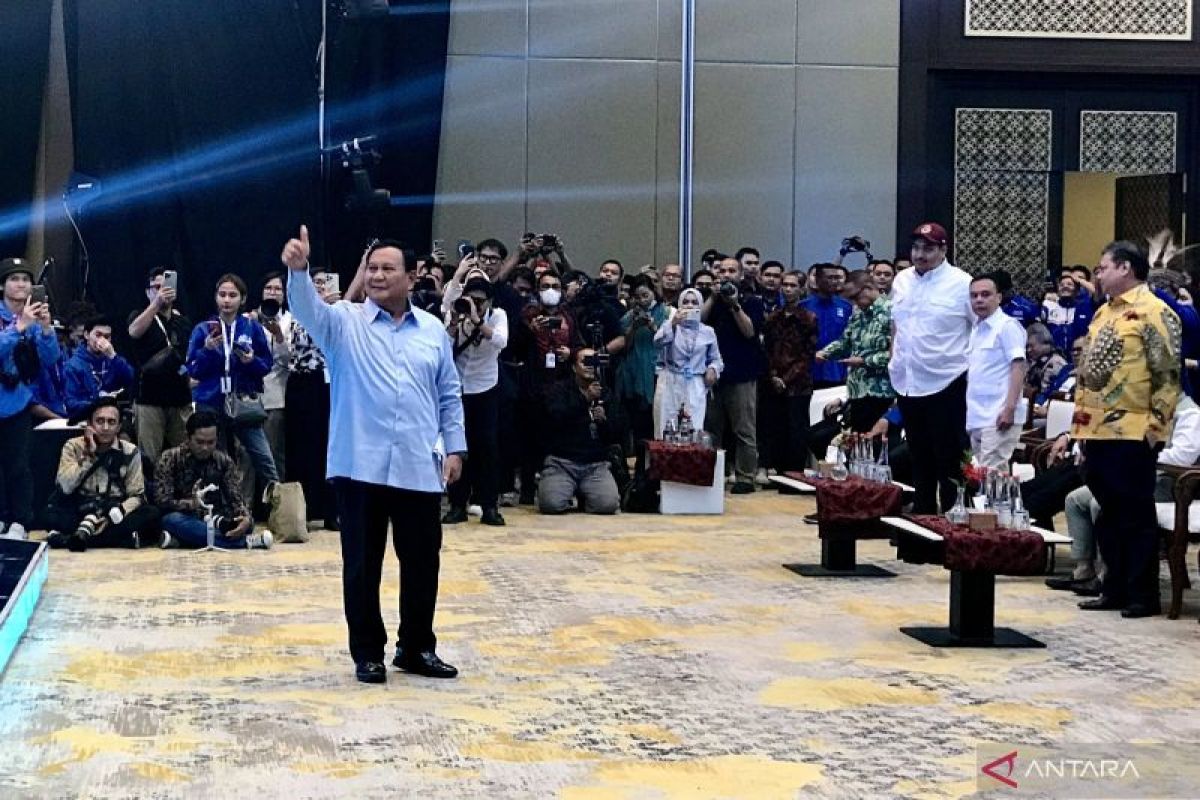 Prabowo minta kader partai pendukung sabar soal bakal cawapres