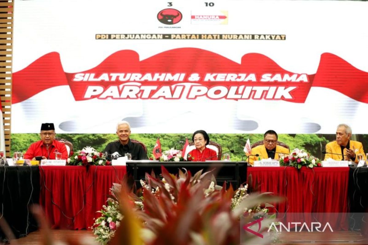 Lewat pantun, Hasto sebut Hanura dan PDIP satukan tekad bersama