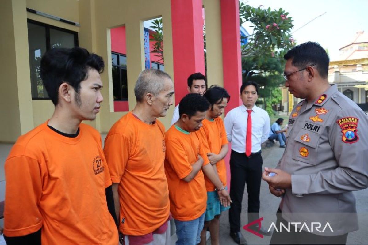 Polres Bangkalan menangkap pengedar narkoba dalam satu keluarga