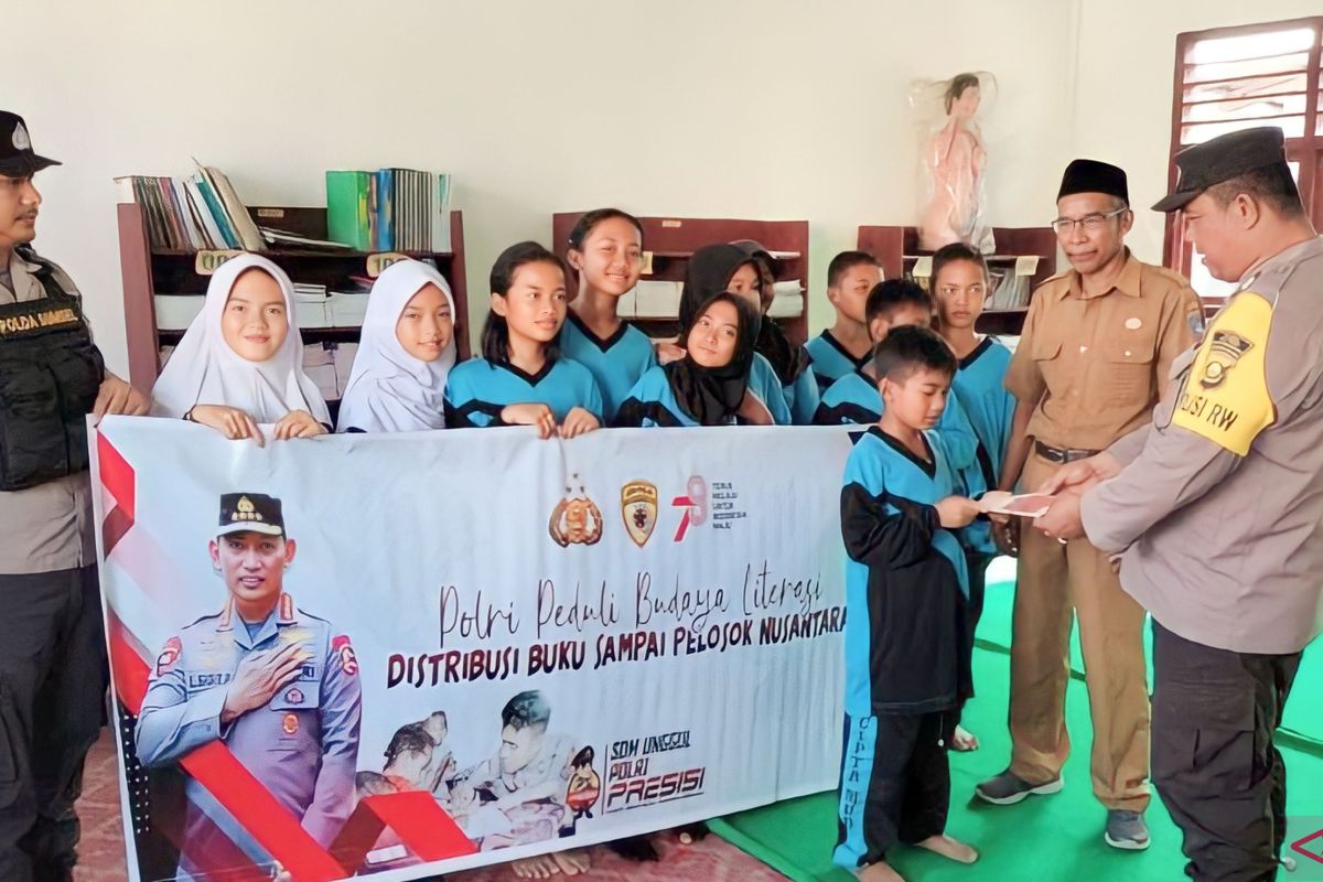 Polres OKU Timur galakkan Program Polri  Peduli Budaya Literasi