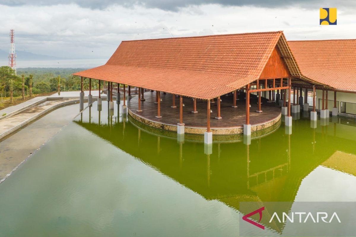 Kementerian PUPR selesaikan revitalisasi Kawasan Agrowisata Tamansuruh Jatim dengan konsep Desa Osing