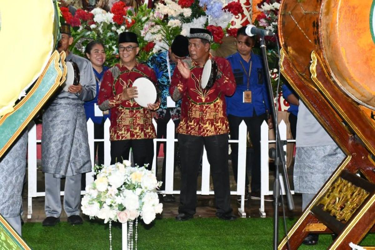 Bupati dan Wabub Kayong Utara hadiri pembukaan MTQ di Sanggau