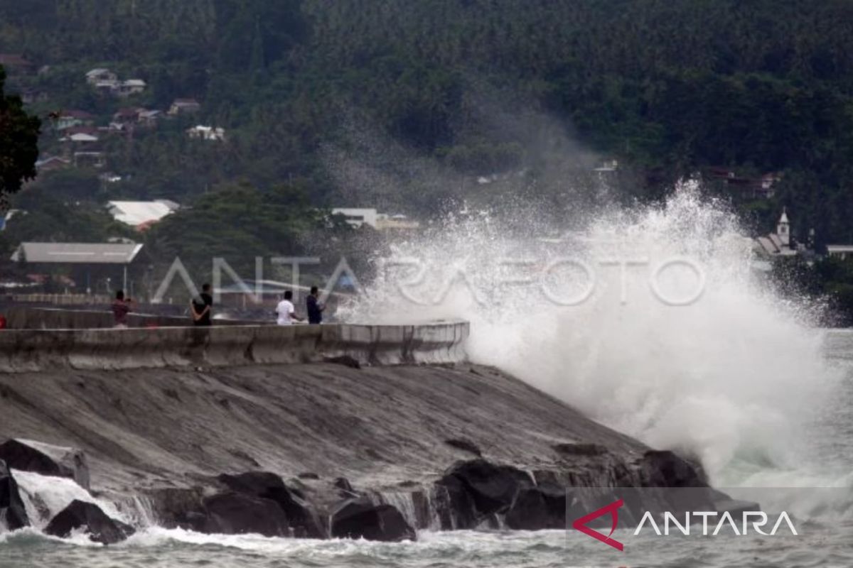 BMKG imbau warga pesisir Kaltim waspadai pasang laut  2,8 meter