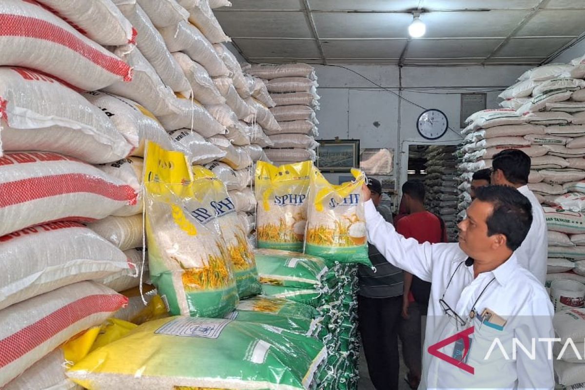 Bulog Aceh intensifkan SPHP tekan kenaikan beras