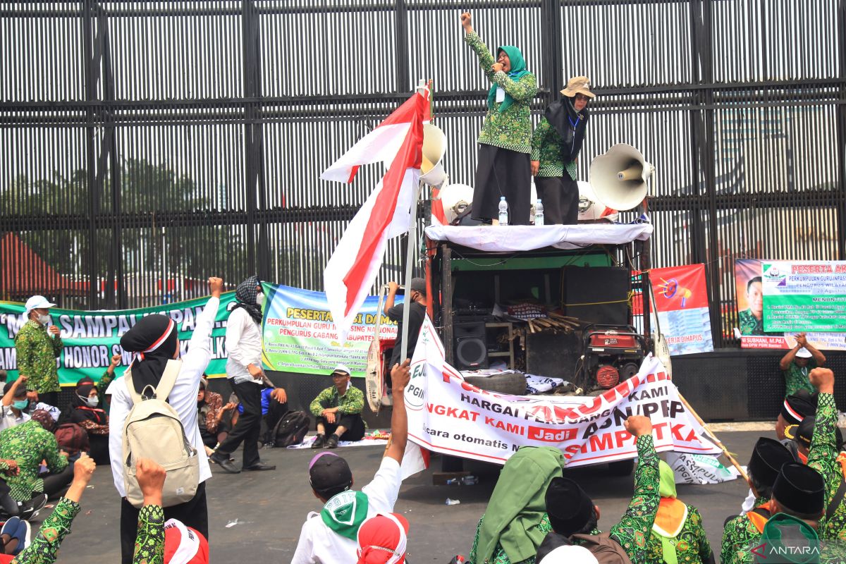 Kemendikbudristek minta pemda percepat pencairan tunjangan profesi guru