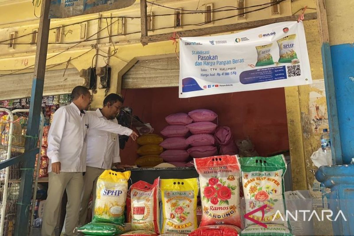Bulog distribusikan 20 ton beras di Kendari dalam rangka SIGAP SPHP