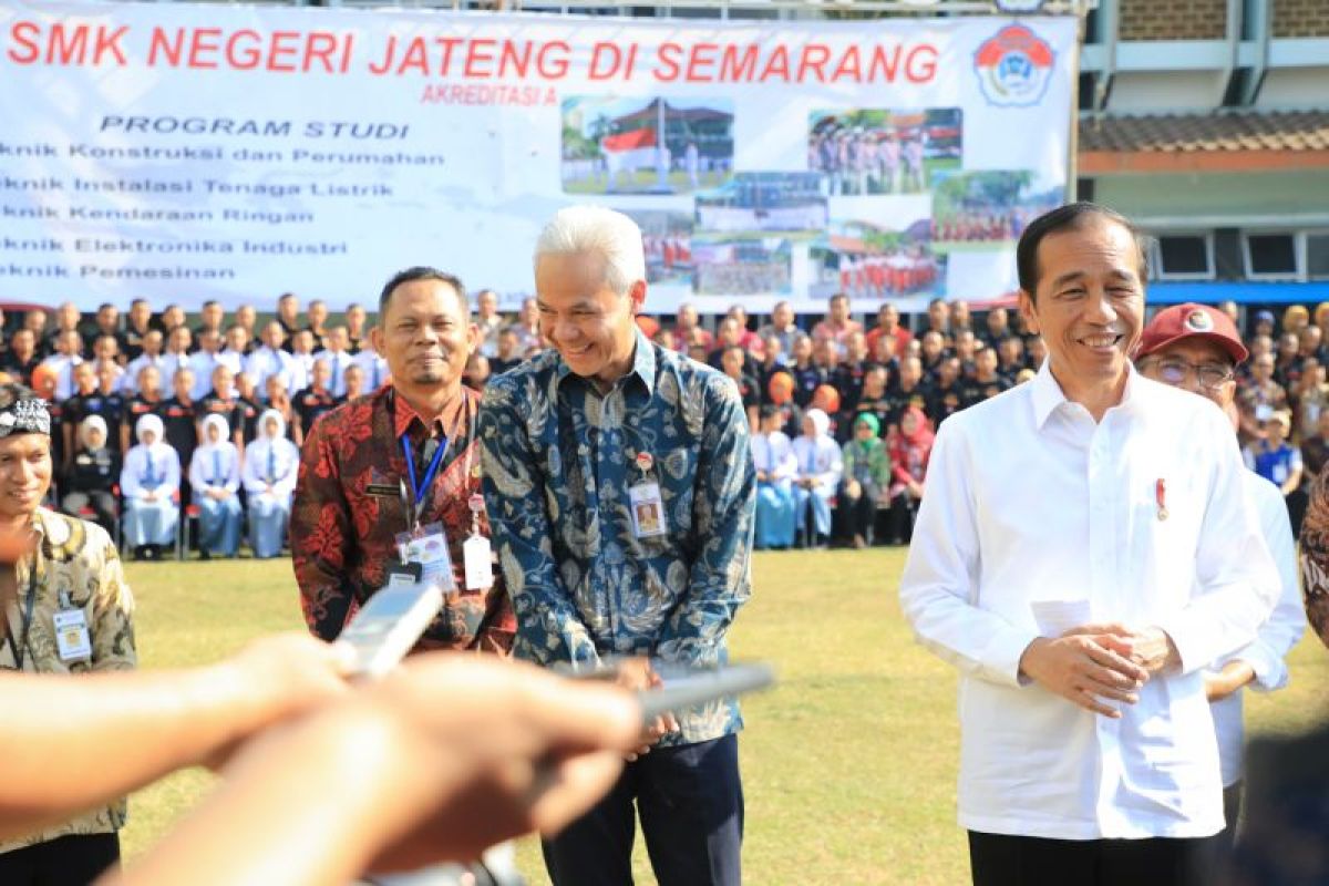 Jokowi: SMKN Jateng model should be replicated nationwide