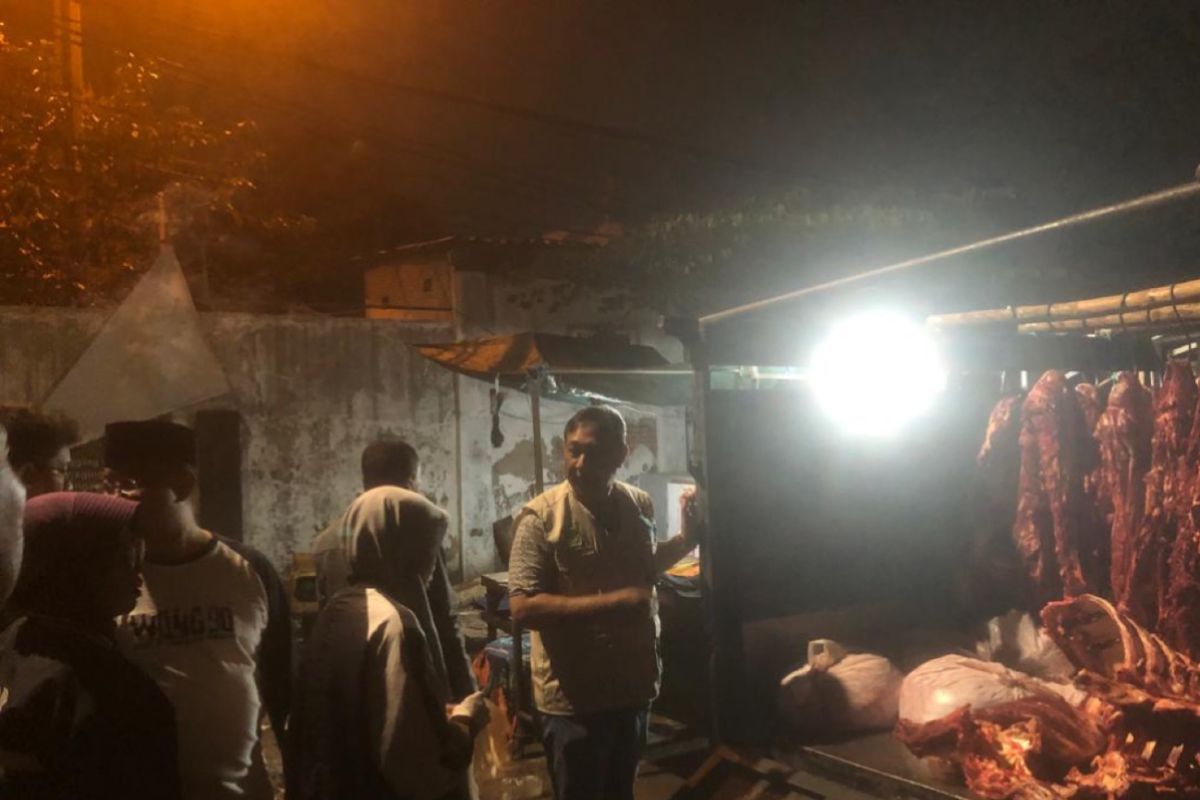Pemkot Surabaya temukan pengiriman daging tanpa surat resmi