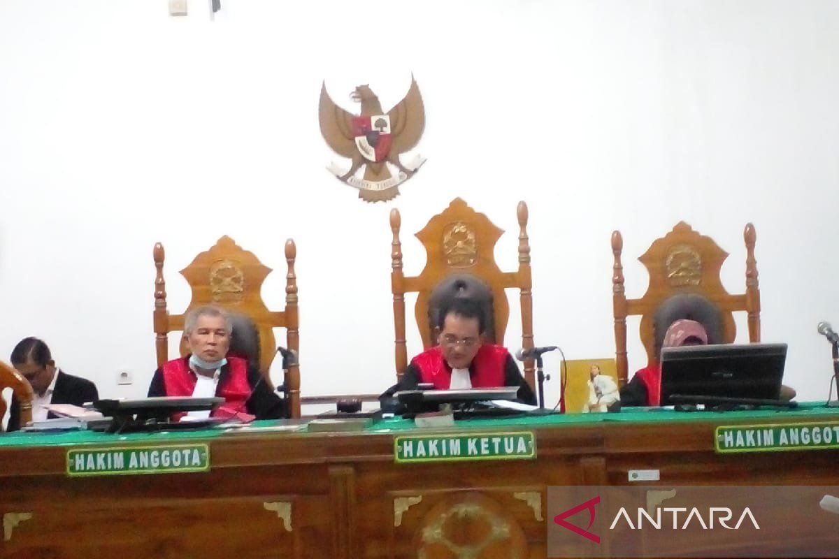 Hakim PN Medan vonis seumur hidup dua kurir 20 kg sabu asal Riau