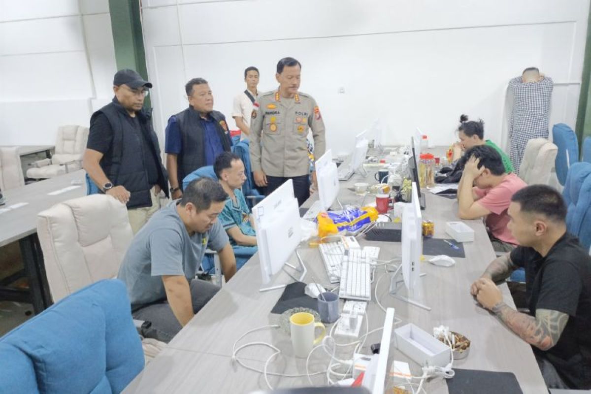 Polisi tangkap 88 pelaku "love scamming" asal Tiongkok di Batam