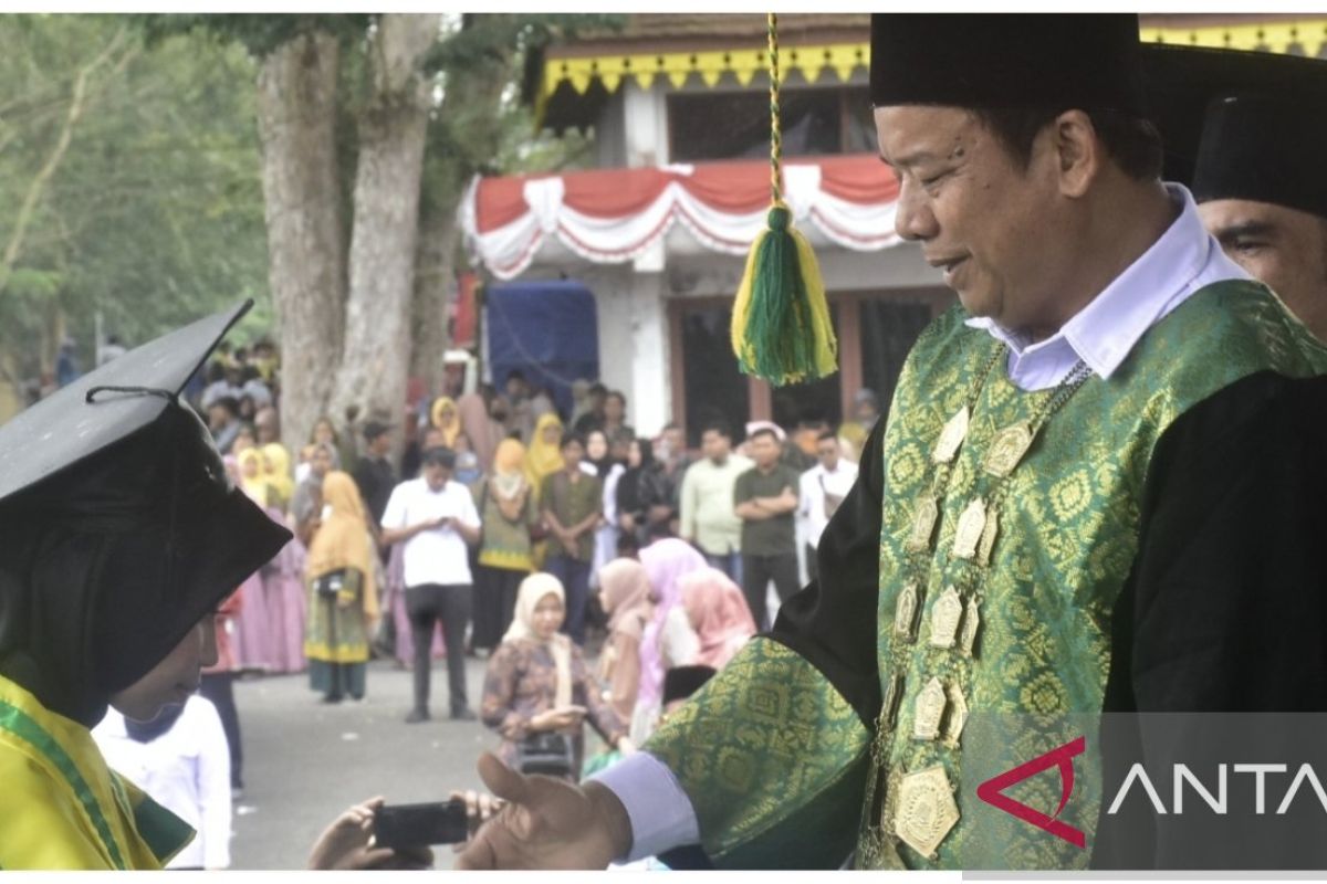 Ribuan santri di Inhu wisuda akbar